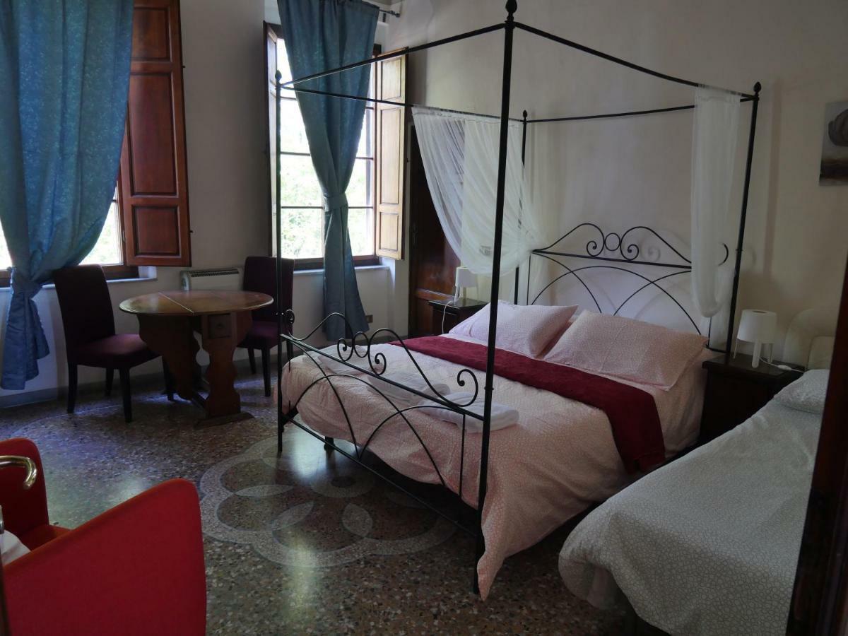 Отель Relais Lorebian Пиза Экстерьер фото